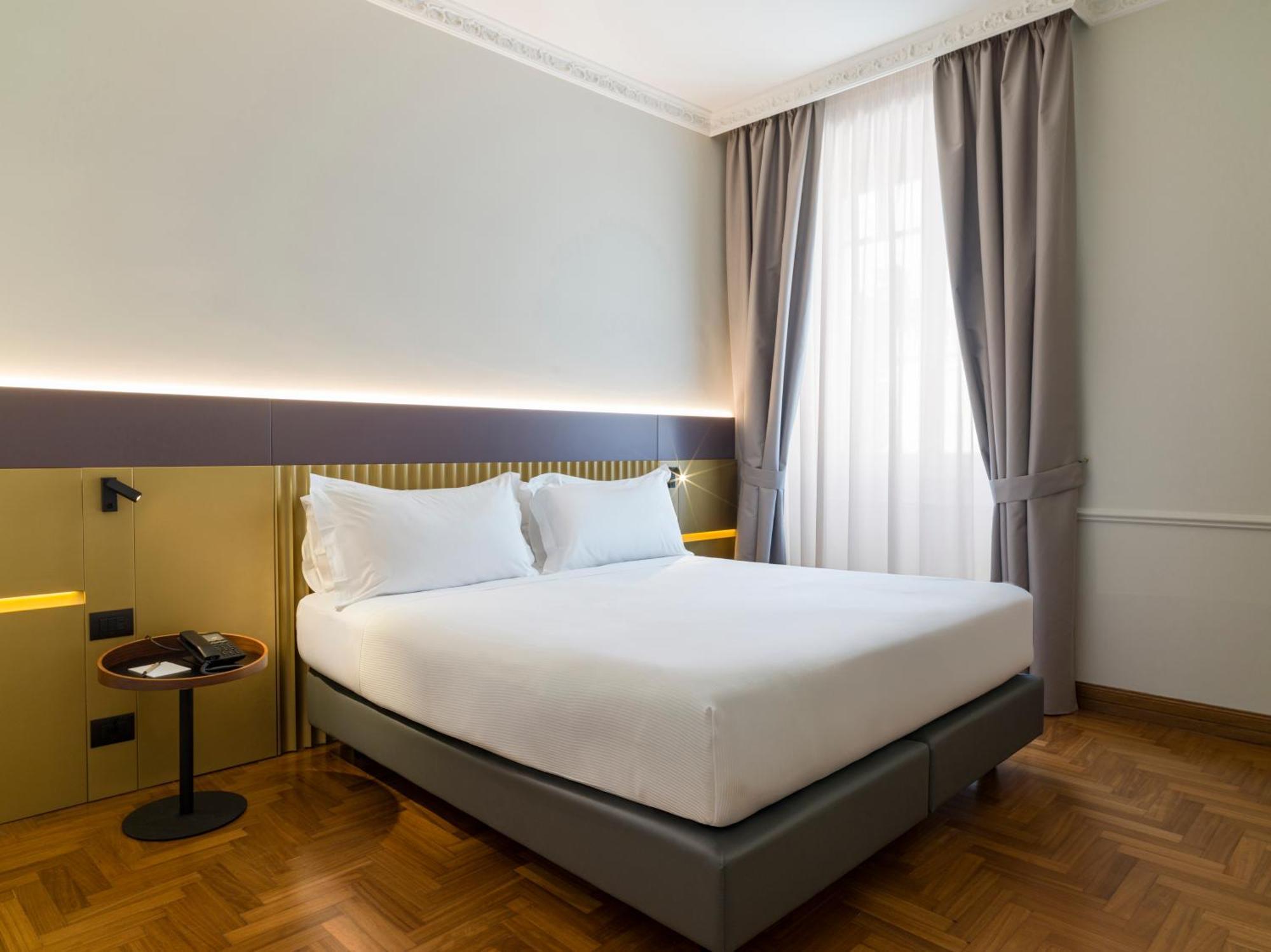 Una Hotels One Catane Extérieur photo